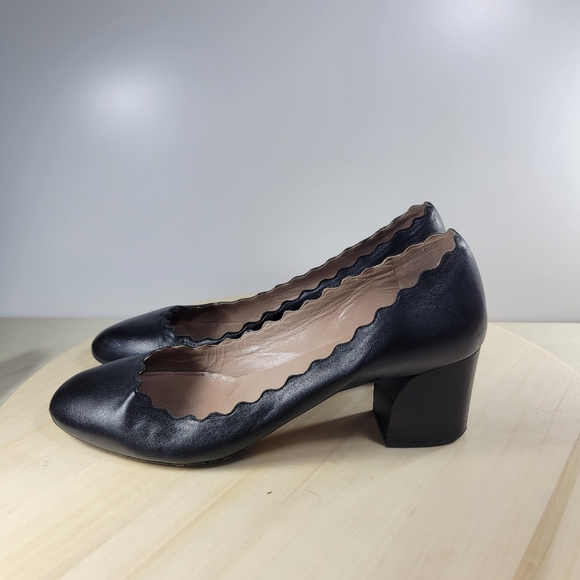 Chloé Lauren Scalloped Block Heel Pumps in Black Leather EU Size 38.5 US… - Picture 3 of 14